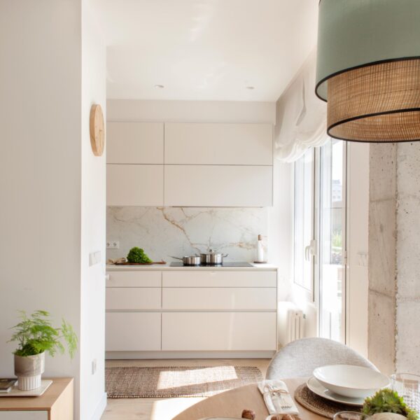 Abu dhabi backsplash scaled