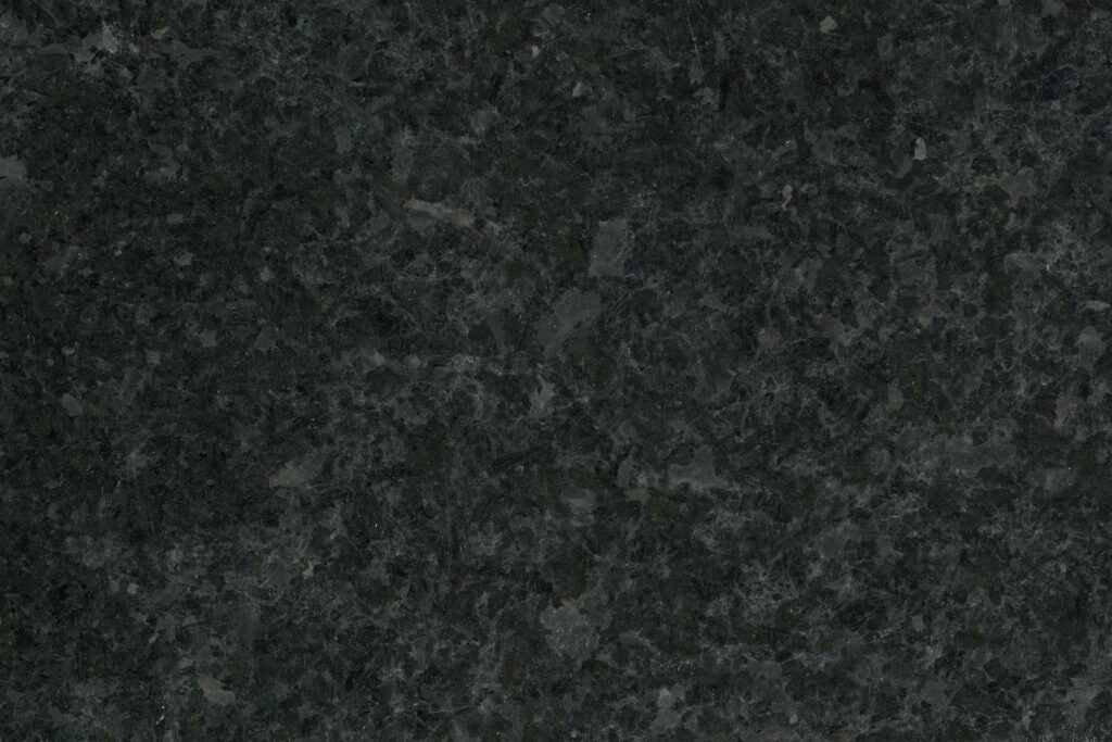 Angola Silver Black / Nero Assoluto Platinum
