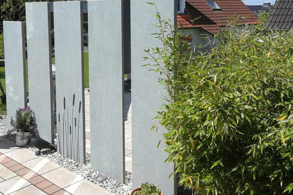 Sichtschutz-Stelen